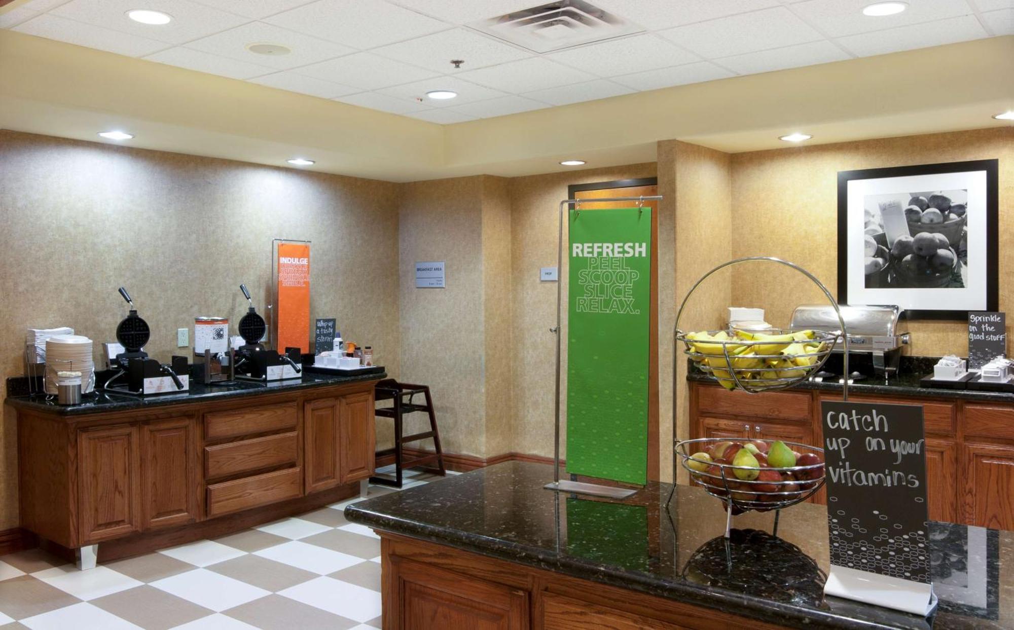 Hampton Inn And Suites-Браунсвілл Екстер'єр фото
